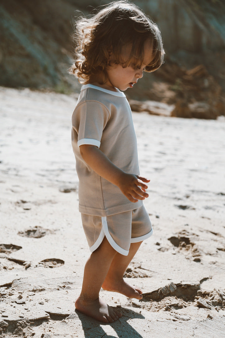 Retro Camel Lounge Set